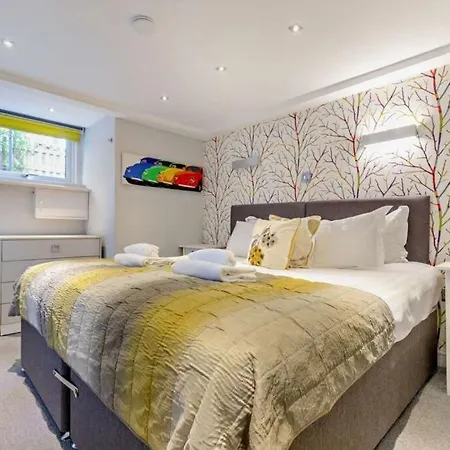 Garden Mews Centre 2 Bed
