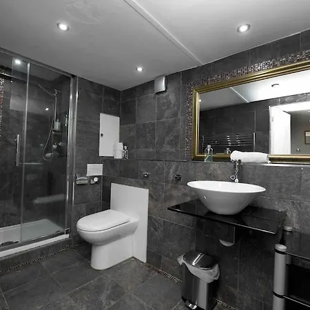 아파트 Garden Mews Centre 2 Bed